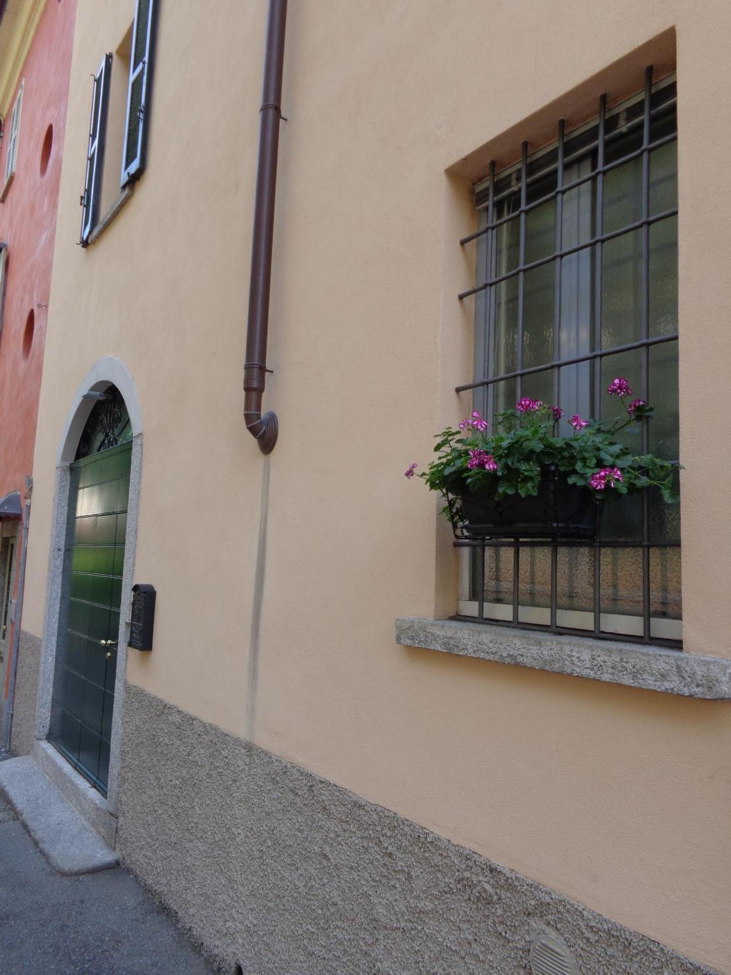 Alice'S Inn Cernobbio Bagian luar foto
